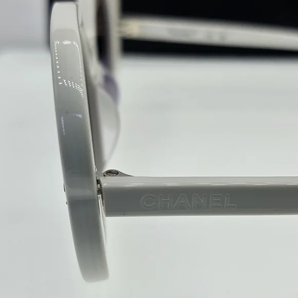Chanel white round sunglasses Chanel logo 71582A s1255 3N - Picture 13 of 16